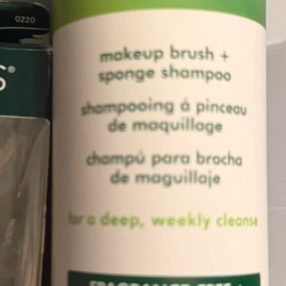 EcoTools Brush/Blender/Shampoo BUNDLE - BRAND NEW 8 brushes/1 blender/1 shampoo - Picture 7 of 7